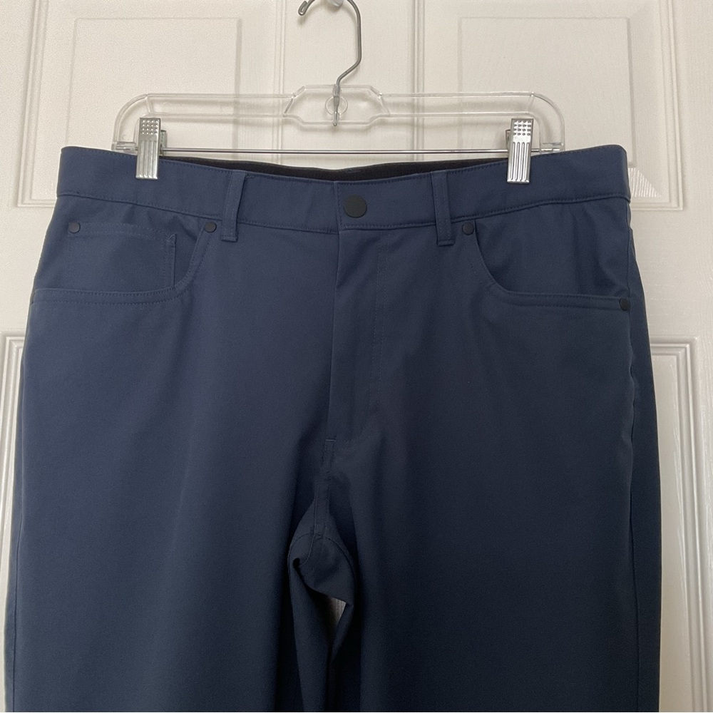 Roundtree & Yorke Performance Golf Travel Pants size 34 x 29 Dark Blue